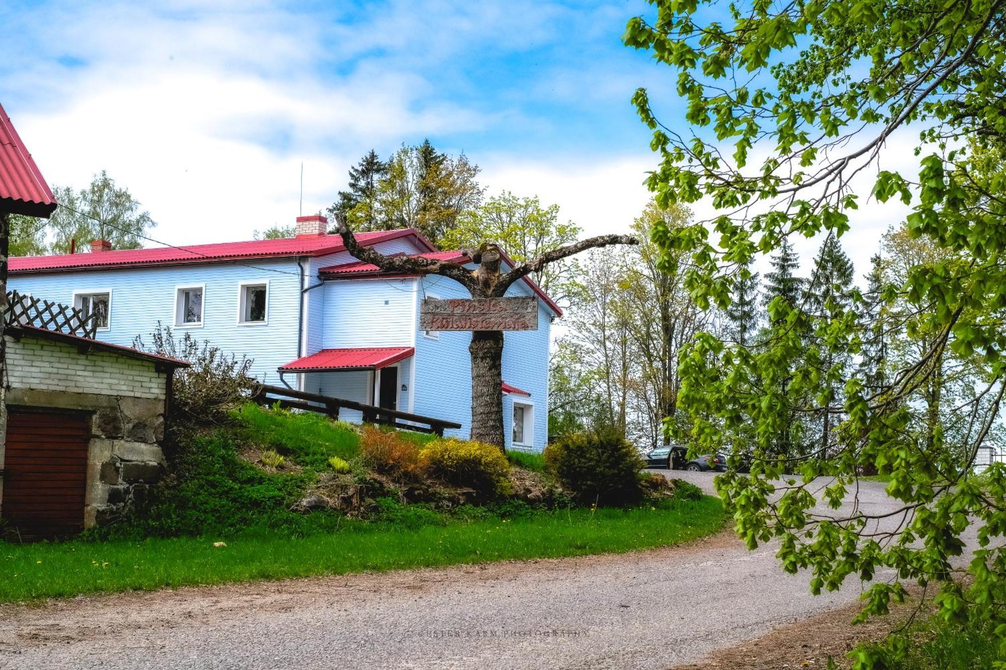 Pinska Guesthouse Exterior photo